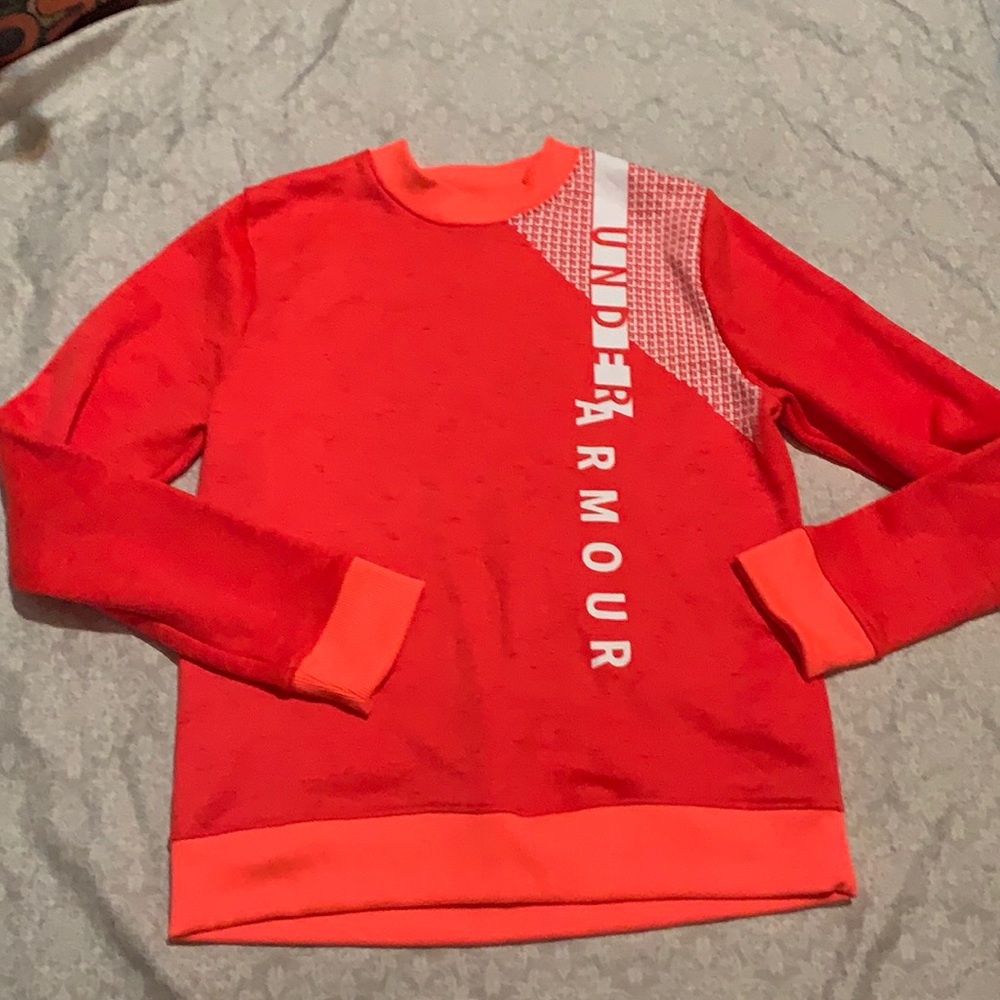 Women’s under armour crew neck sz small